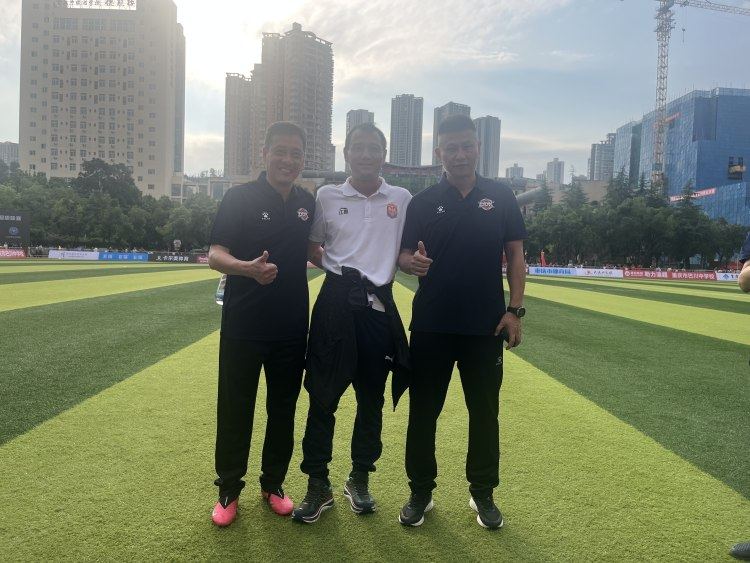 被称为, 行调整