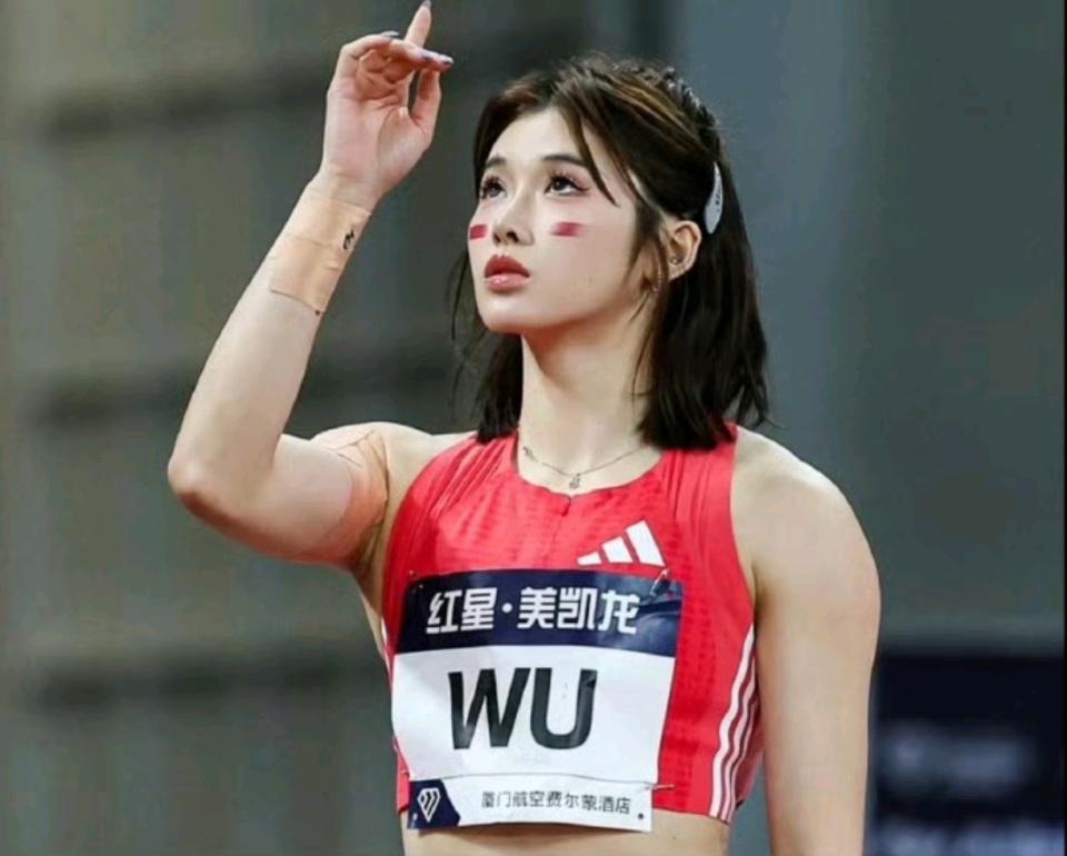 img, 其中第三杯