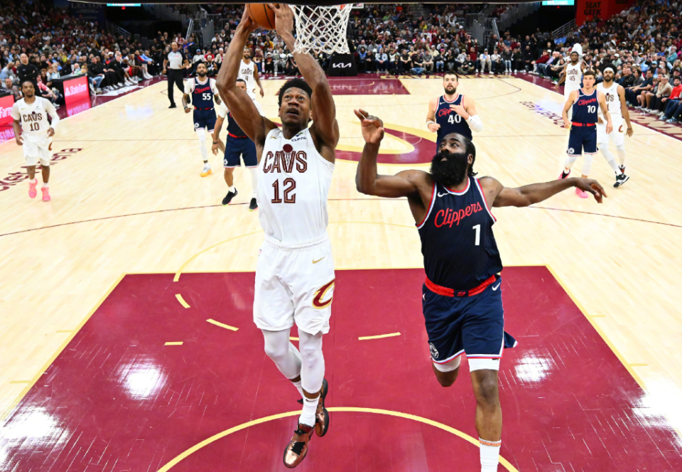 两人, 上来后 两人, 上来后